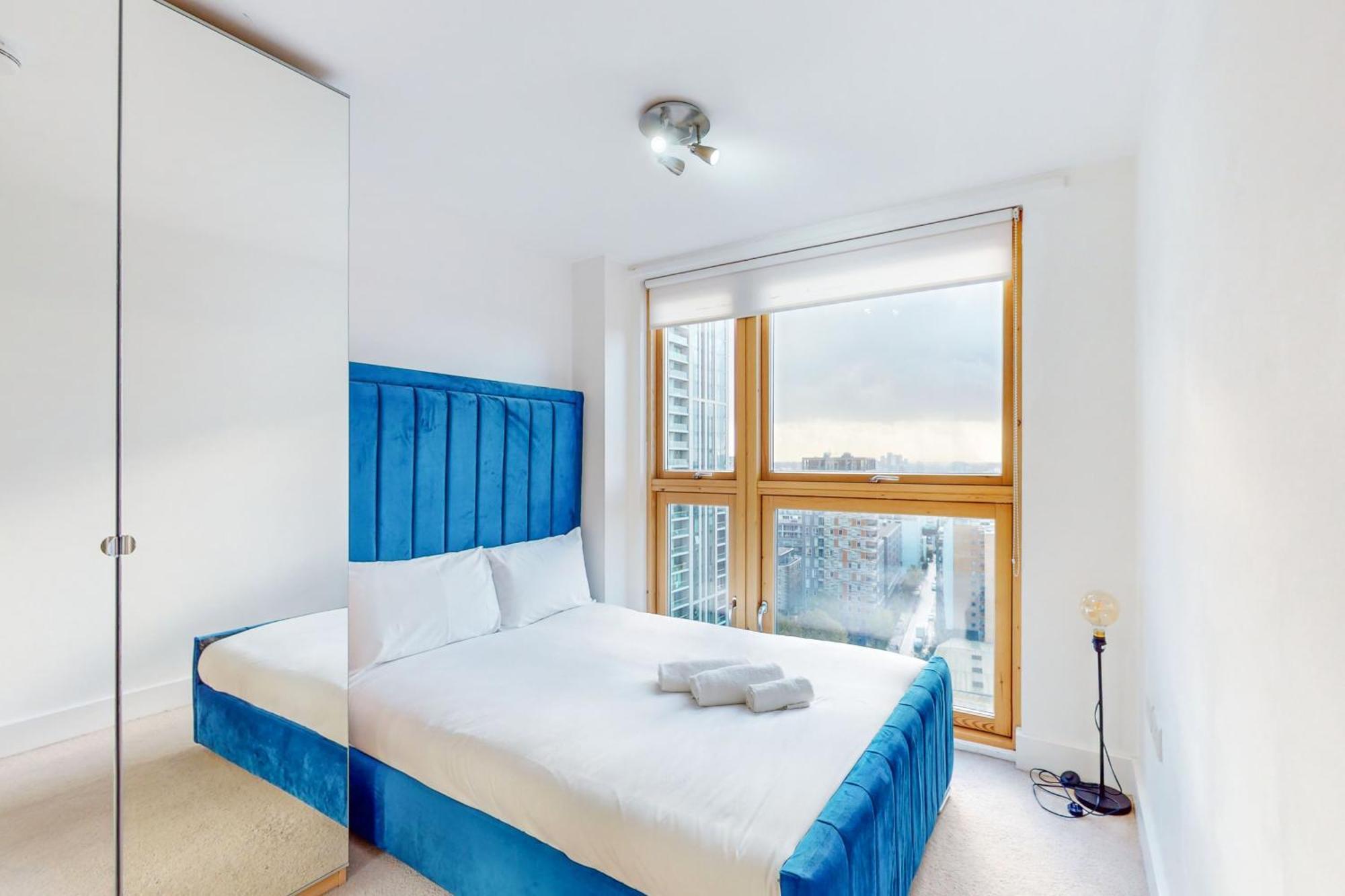 Stylish 2Bed Penthouse With Private Roof Top Terrace In Canary Wharf Apartment London Exterior photo